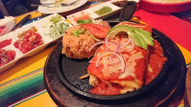 かっぴー様　イタリア製 　大皿 　LA MUSA ラムーザ(？) LA MUSA ラムーザ イタリア 陶器皿プレート D【送料込】