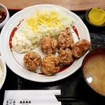 鳥良商店 - ユーリンチー定食：790円