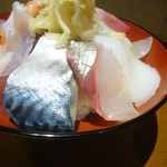 Gottsundesu - 海鮮10種丼(しめ鯖域)