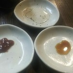 餃子の名前考え中 - 酢コショー、餃子タレ、味噌タレ