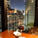 蕃 YORONIKU - 蕃は窓際の景色も見事です