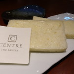 蕃 YORONIKU - こちらでも使う食パンは一緒です