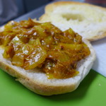 公仔記 乾炒牛河 - 多士はトーストのこと。