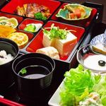 地鶏・豆腐料理 くろまめや - 