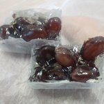 御菓子処　音羽堂 - 二つに割ると小豆が丸っと