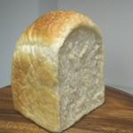 コーナーポケット - 自家製酵母の山型食パン ハーフ (税込300円)