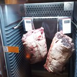 Expatriate Restaurant  - 1711_Expatriate Restaurant_aging beef用冷蔵庫
