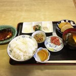 信栄食堂 - さばみそ煮定食