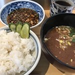 ごはん・天つゆ・具沢山赤出汁。