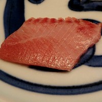 銀座 鮨 かねさか 本店 - 戻り鰹ハラミ
