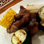 洋風居酒屋 菓酒MARU - 牛カルビ肉　BBQグリエランチ