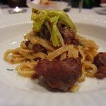 アロマフレスカ 博多 - 豚ホホ肉のラグー　春キャベツのキタッラ