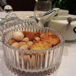 アロマフレスカ 博多 - ピスタチオとビスコッティetc