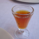 ルグドゥノム ブション リヨネ - ラム酒風味のババ。