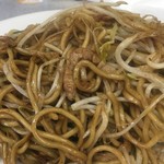 Chuuou tei - 麺ともやしが同じ太さ。食べやすいね