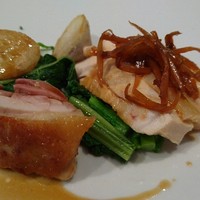 ル　ピニョン - 熊野産地鶏のもも肉とムネ肉