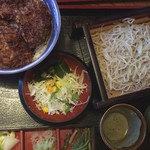 大村 総社町店 - カツ丼セット カツ一枚追加