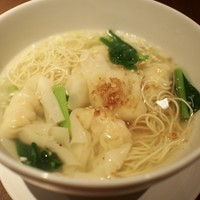 京鼎樓 HANARE店 - ワンタン麺