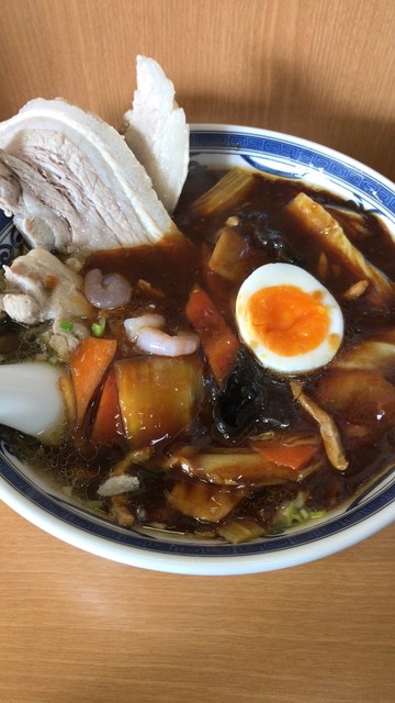 麺舞琥珀八戸のラーメン店 &ndash; 口コミ評価3.08点