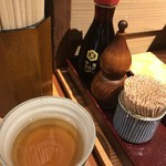 土鍋炊ごはん なかよし はなれ - お茶