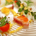 フィオッキ - 信州鱒のコンフィパンチェッタ巻き、胡桃オイルとフランポワーズヴィネガーのマイオネーゼ