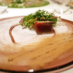 フィオッキ - 鰻とパプリカ、赤ワインのテリーヌ、ハーブのサラダ