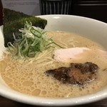 らーめん 会 - 料理写真:豚鶏節のラーメン(2017.11.25)