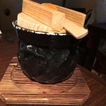 飛騨牛グリルばくろ - 土鍋にもご飯。お腹いっぱいでおかわりできず。