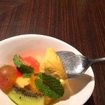 飛騨牛グリルばくろ - 底にはマンゴームース