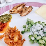 Bintan Lagoon Resort - サラダにあった豆にライタかけてみたりねｗｗ