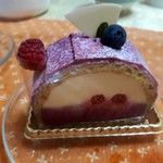 パティスリー・ラ・ノブティック - カシスフロマージュ