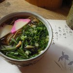 三足富士 - 山菜牛蒡麺