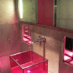 銀座メゾン アンリ・シャルパンティエ - 化粧室♂