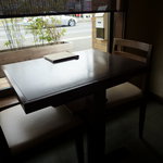 手打ち蕎麦 湖庵 - シンプルですっきりとおしゃれな店内