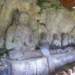 小手川商店 - ところがびっくり！頭部だけでなく、きちんと仏様の姿に