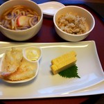 創作島料理・寿司処 ゆんたく - おこさまプレートあかばなー（８６４円）注文。