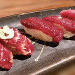 恵比寿横丁 肉寿司 - 