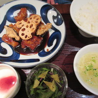 中華旬彩 森本 - 根菜入り　黒酢の酢豚ランチ