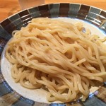 麺屋 しゅはり - つけ麺の麺アップ