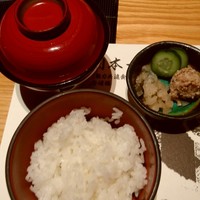華蓮  大阪心斎橋店 - ご飯、お味噌汁、香の物がついています。