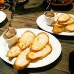 天城黒豚の店 橋本ホルモン - 高座豚のレバーペースト　税込６００円　臭みなくハーブの香りがふわっと。