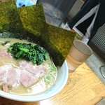 横浜らーめん東名家 - 息子のラーメン！お好みは全て普通！！