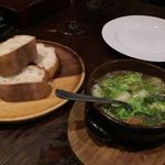 248KITCHEN - ぷりぷり海老のアヒージョ ¥550.-