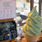 Togakushi Okusha Mae Shokudo Naosuke - 熊笹ソフトクリーム