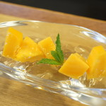 魚石 - 宮崎のマンゴー。白ワインと湧水のジュレ（2017/7）