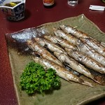 民宿 鈴せい - 今回のオマケはめひかりの塩焼きです❕脂がたっぷりなのに白身で淡白ななんとも不思議な魚でした！