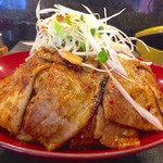 反対側は豚バラ肉が