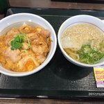 なか卯 - 親子丼 並と 小はいからうどんのセット ¥630- (2017.11.26)