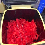 帯広ぶた丼 - ここの紅生姜はコク深く美味い