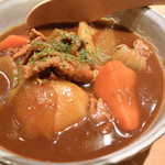 大衆酒場ナツメロ - 肉じゃがカレー